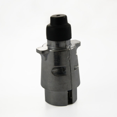 Prise de remorque métal 7 fiches mâle